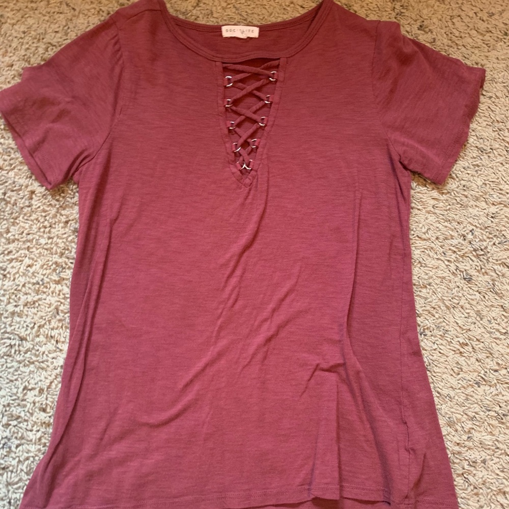 Shirt lace up